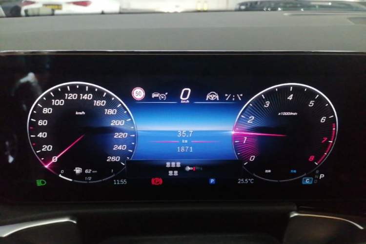 Used Mercedes-Benz GLB 2025 GLB 220 Fashion Model Instrument Cluster