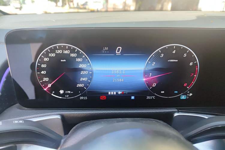 Used Mercedes-Benz GLB 2025 GLB 220 Sport Edition Instrument Cluster