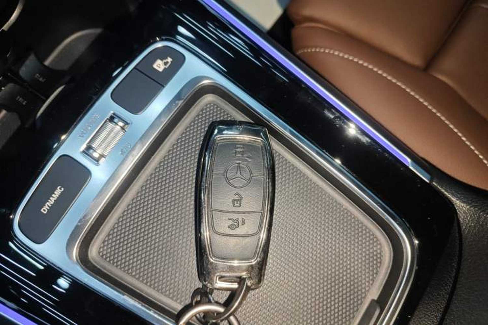 Used Mercedes-Benz GLB 2025 GLB 220 Fashion Model Interior 1