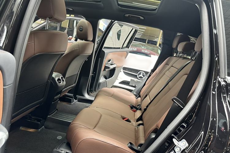 Used Mercedes-Benz GLB 2025 GLB 220 Sport Edition Interior 15