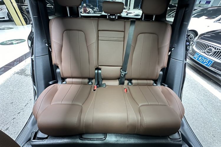 Used Mercedes-Benz GLB 2025 GLB 220 Sport Edition Interior 3