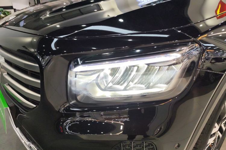 Used Mercedes-Benz GLB 2025 GLB 220 Sport Edition Left Front Headlight