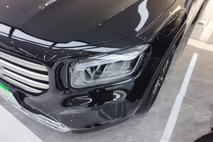 Used Mercedes-Benz GLB 2025 GLB 220 Sport Edition Left Front Headlight