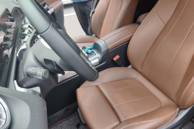 Used Mercedes-Benz GLB 2025 GLB 220 Sport Edition Left Front Seat
