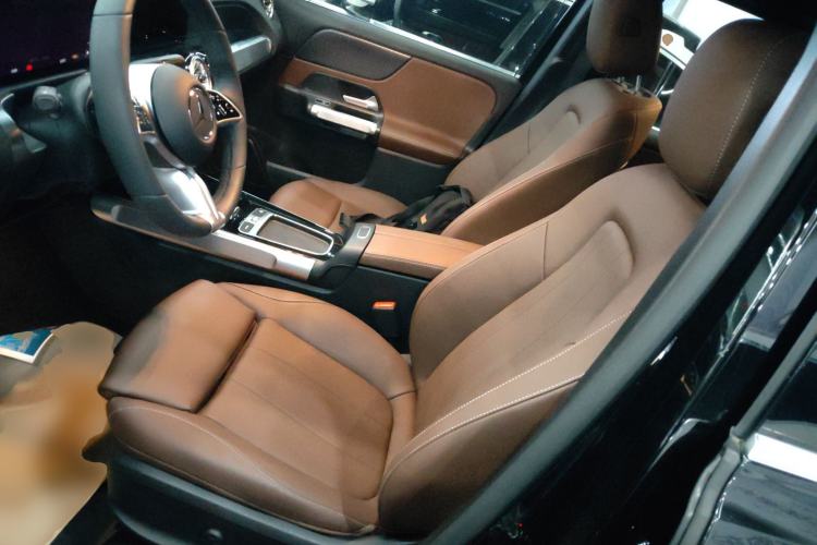 Used Mercedes-Benz GLB 2025 GLB 220 Sport Edition Left Front Seat