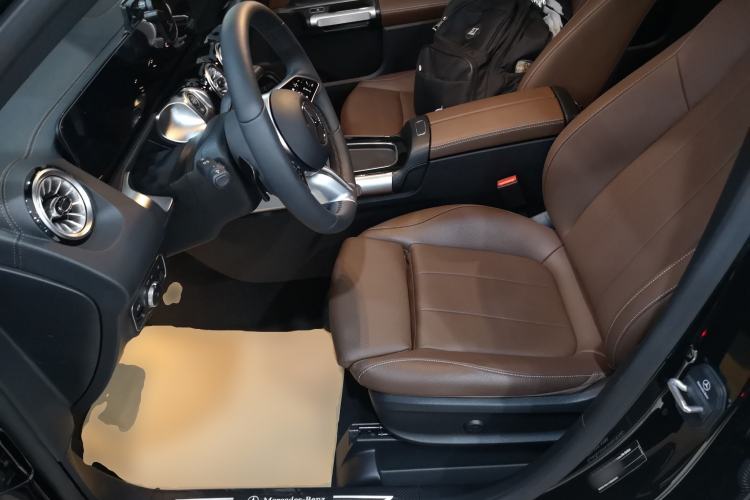Used Mercedes-Benz GLB 2025 GLB 220 Sport Edition Left Front Seat