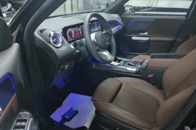Used Mercedes-Benz GLB 2025 GLB 220 Sport Edition Left Front Seat