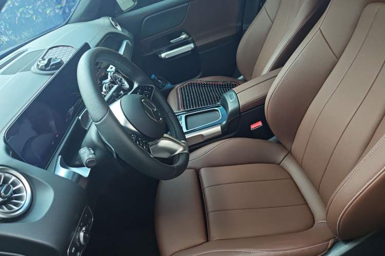 Used Mercedes-Benz GLB 2025 GLB 220 Sport Edition Left Front Seat