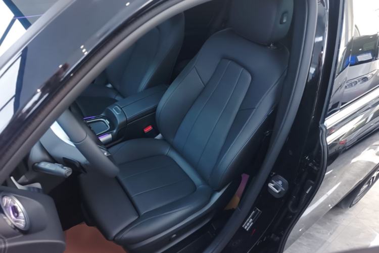 Used Mercedes-Benz GLB 2025 GLB 220 Sport Edition Left Front Seat