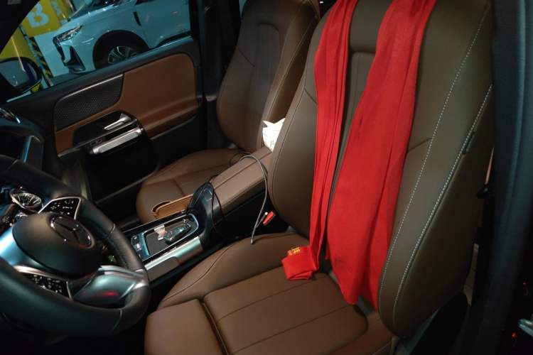 Used Mercedes-Benz GLB 2025 GLB 220 Sport Edition Left Front Seat