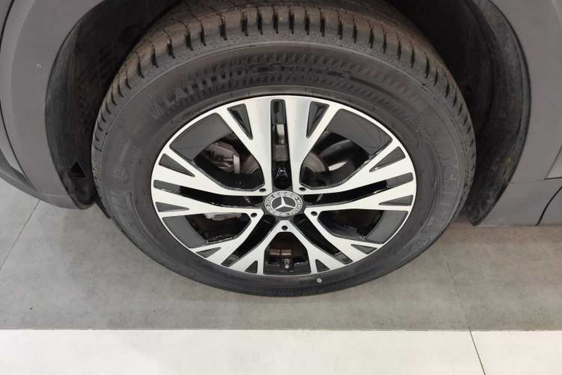 Used Mercedes-Benz GLB 2025 GLB 220 Sport Edition Left Front Wheel Hub