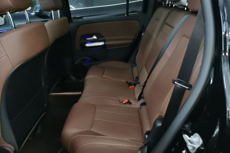 Used Mercedes-Benz GLB 2025 GLB 220 Sport Edition Left Rear Seat
