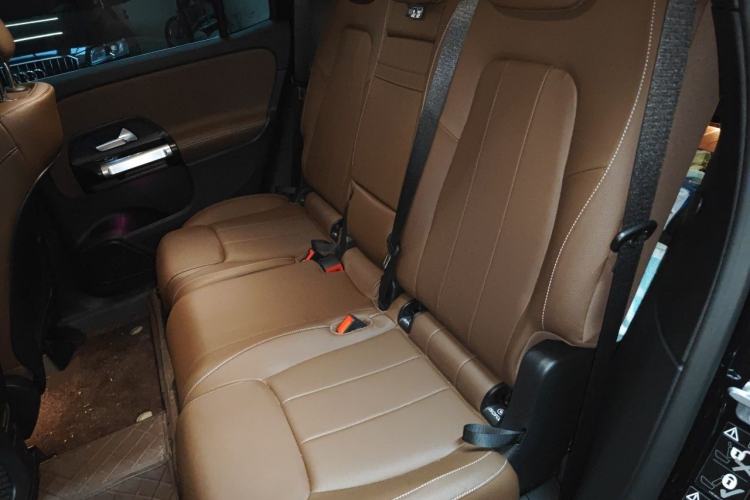 Used Mercedes-Benz GLB 2025 GLB 220 Fashion Model Left Rear Seat