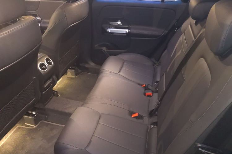 Used Mercedes-Benz GLB 2025 GLB 220 Sport Edition Left Rear Seat