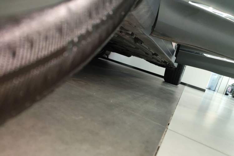 Used Mercedes-Benz GLB 2025 GLB 220 Sport Edition Left Side Sill