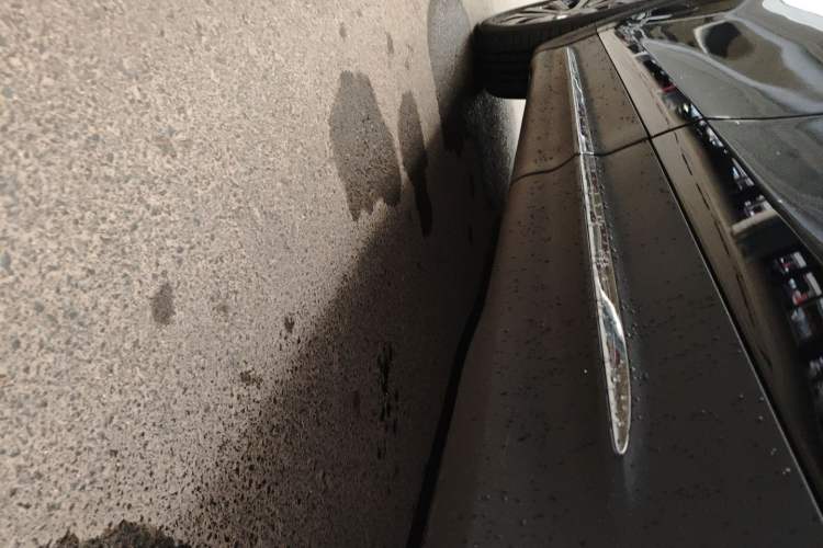 Used Mercedes-Benz GLB 2025 GLB 220 Fashion Model Left Side Sill