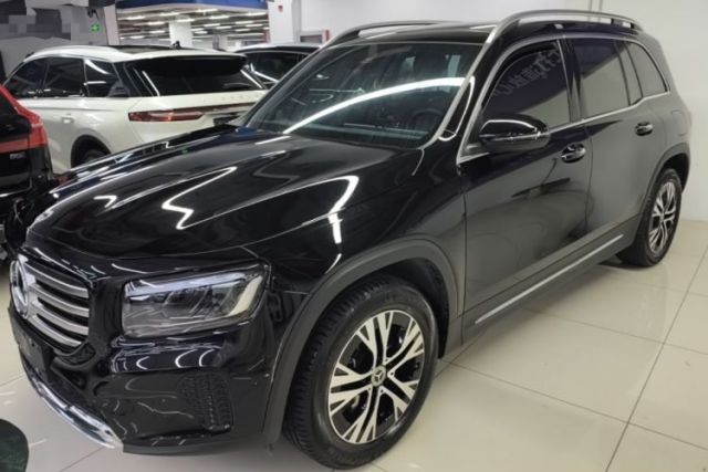 Ojetý Mercedes-Benz GLB 2025 GLB 220 Sport Edition