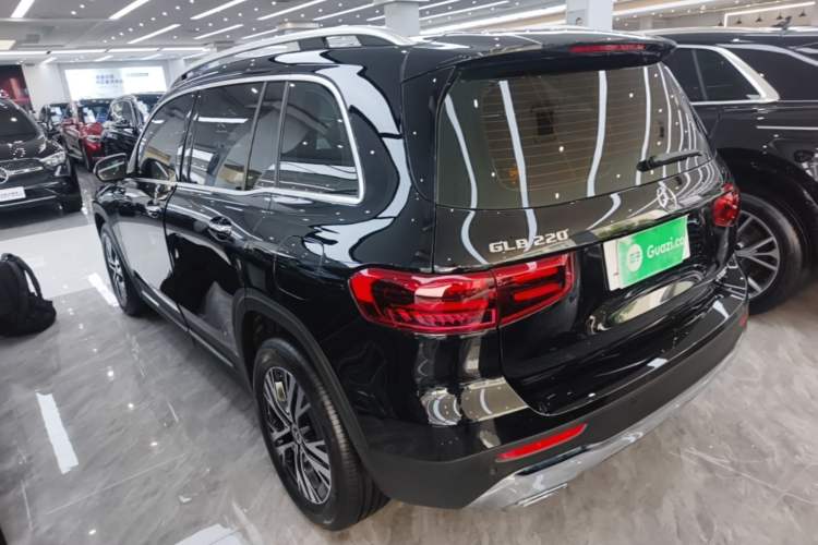 Used Mercedes-Benz GLB 2025 GLB 220 Sport Edition Rear Left 45 Deg