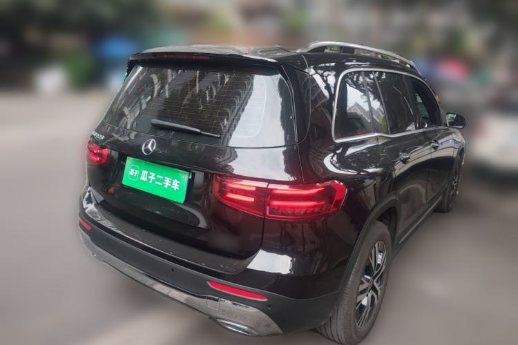 Used Mercedes-Benz GLB 2025 GLB 220 Fashion Model Rear Right 45 Deg