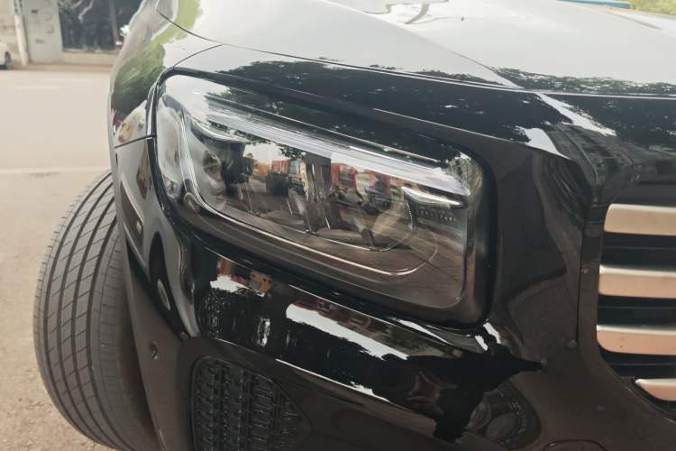 Used Mercedes-Benz GLB 2025 GLB 220 Fashion Model Right Front Headlight