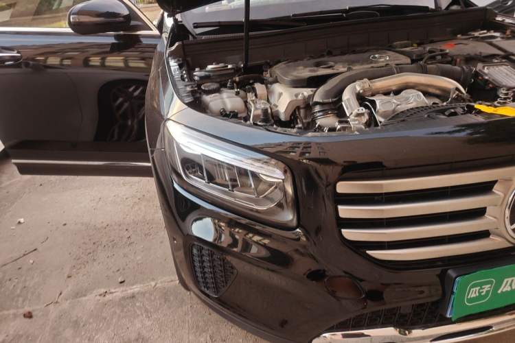 Used Mercedes-Benz GLB 2025 GLB 220 Sport Edition Right Front Headlight