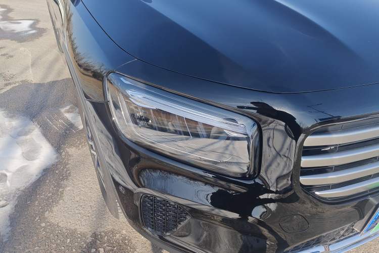 Used Mercedes-Benz GLB 2025 GLB 220 Sport Edition Right Front Headlight