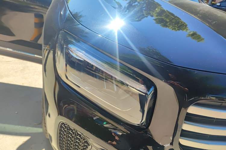 Used Mercedes-Benz GLB 2025 GLB 220 Sport Edition Right Front Headlight