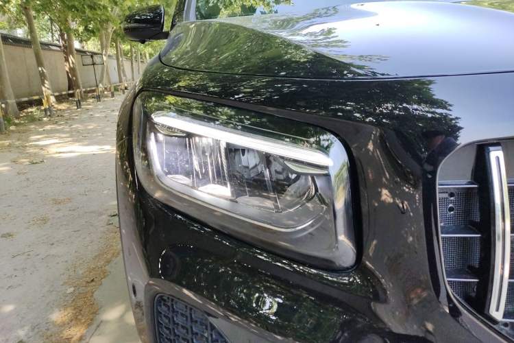 Used Mercedes-Benz GLB 2025 GLB 220 Fashion Model Right Front Headlight