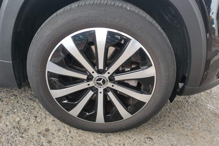 Used Mercedes-Benz GLB 2025 GLB 220 Fashion Model Right Front Wheel Hub