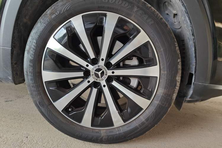 Used Mercedes-Benz GLB 2025 GLB 220 Fashion Model Right Front Wheel Hub