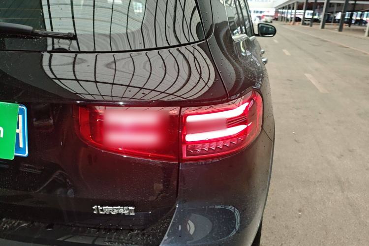 Used Mercedes-Benz GLB 2025 GLB 220 Fashion Model Right Rear Taillight