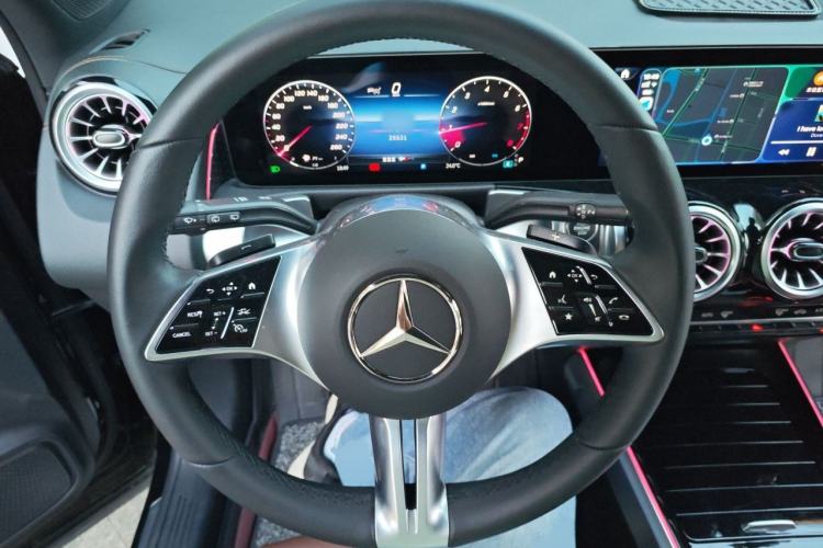 Used Mercedes-Benz GLB 2025 GLB 220 Sport Edition Steering Wheel