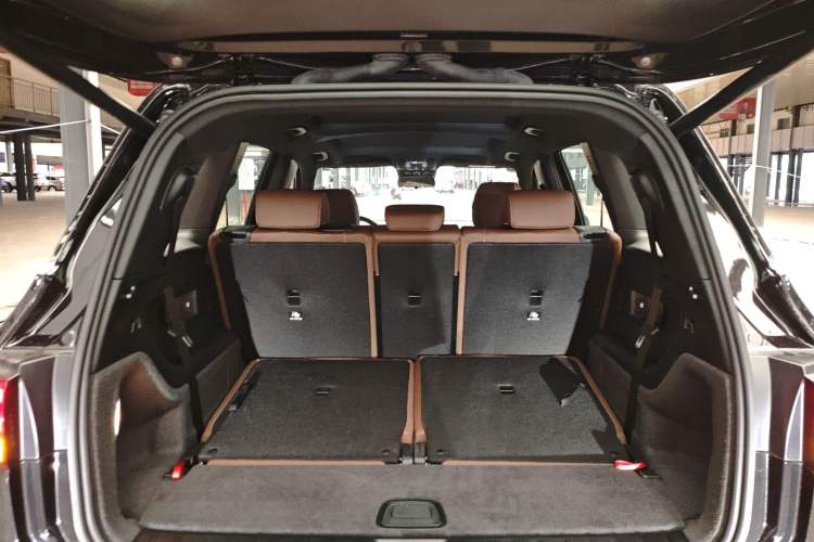 Used Mercedes-Benz GLB 2025 GLB 220 Fashion Model Trunk