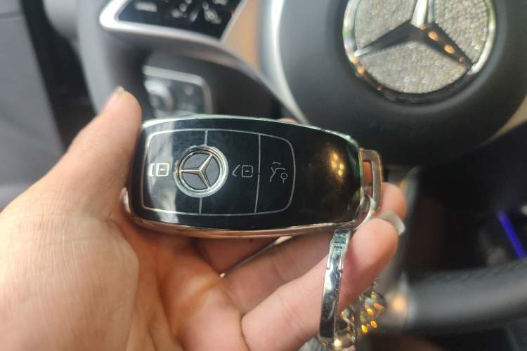Used Mercedes-Benz GLB 2025 GLB 220 Fashion Model Vehicle Key