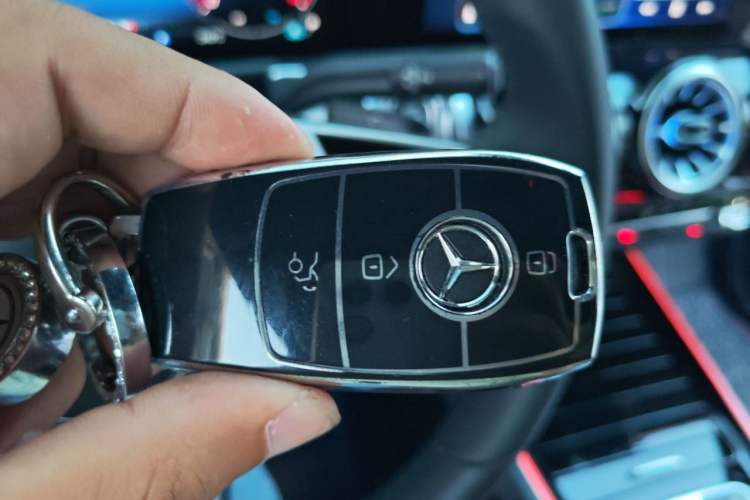 Used Mercedes-Benz GLB 2025 GLB 220 Sport Edition Vehicle Key