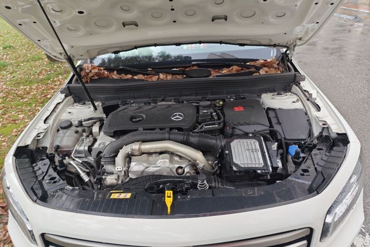 Used Mercedes-Benz GLB 2025 GLB 220 Sport Edition Engine Bay