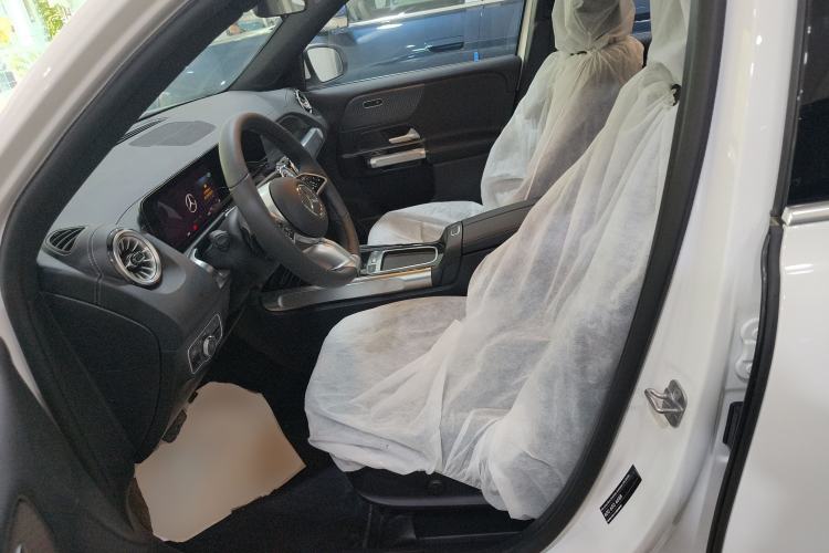 Used Mercedes-Benz GLB 2025 GLB 220 Sport Edition Left Front Seat