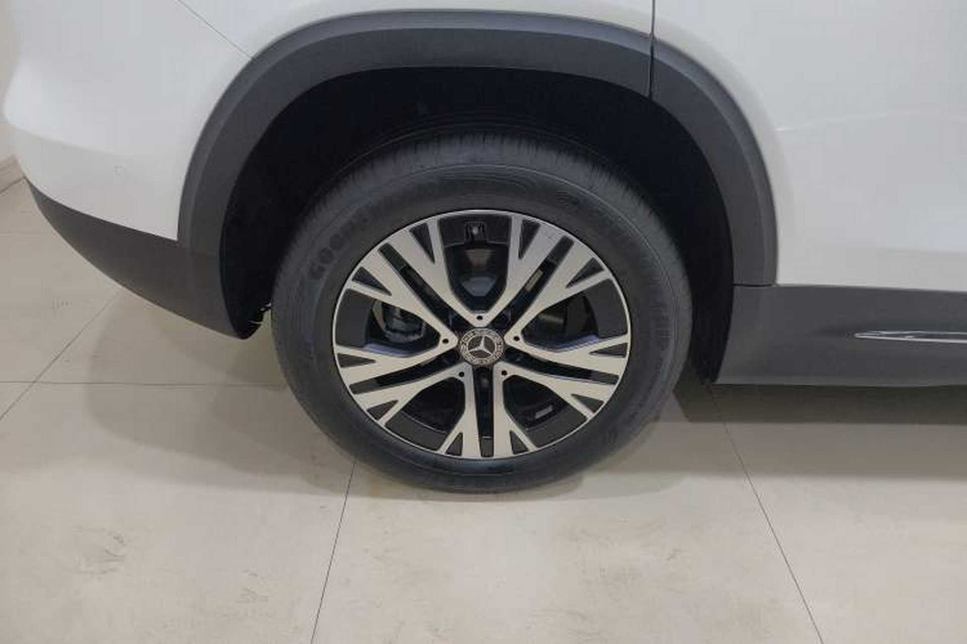 Used Mercedes-Benz GLB 2025 GLB 220 Sport Edition Right Rear Wheel Hub