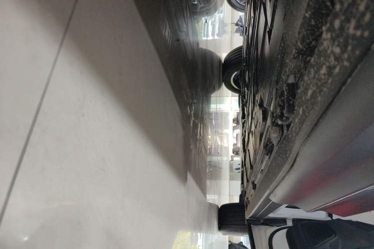 Used Mercedes-Benz GLB 2025 GLB 220 Sport Edition Right Side Sill