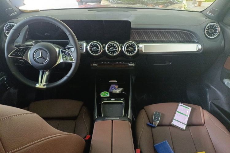 Used Mercedes-Benz GLB 2026 GLB 220 Fashion Model Center Console