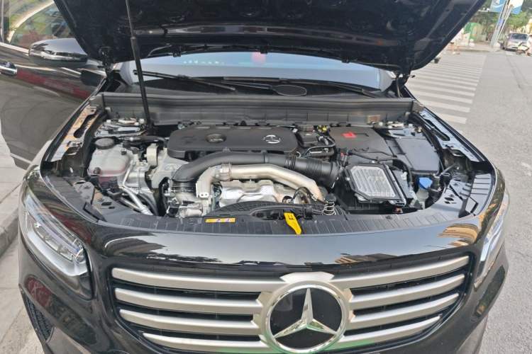 Used Mercedes-Benz GLB 2026 GLB 220 Dynamic Model Engine Bay