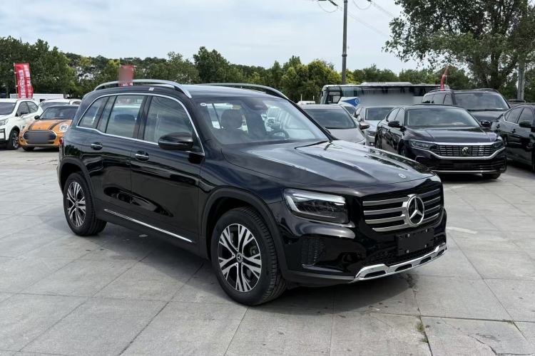 Used Mercedes-Benz GLB 2026 GLB 220 Dynamic Model Exterior 2