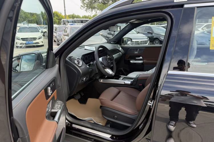 Used Mercedes-Benz GLB 2026 GLB 220 Dynamic Model Interior 2