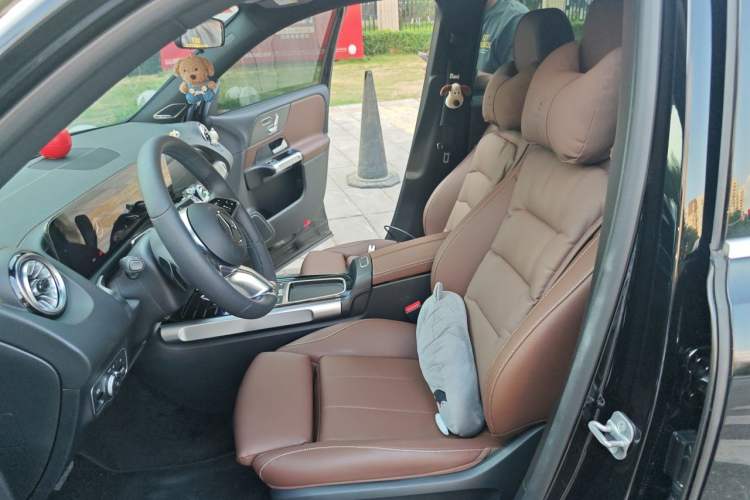 Used Mercedes-Benz GLB 2026 GLB 220 Dynamic Model Left Front Seat