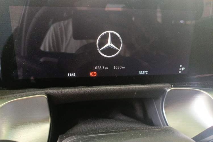 Used Mercedes-Benz GLB 2026 GLB 220 Fashion Model Odometer Close Up