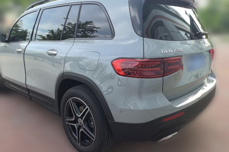 Used Mercedes-Benz GLB 2026 GLB 220 Collector’s Edition Rear Left 45 Deg