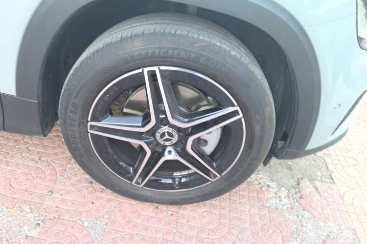Used Mercedes-Benz GLB 2026 GLB 220 Collector’s Edition Right Front Wheel Hub