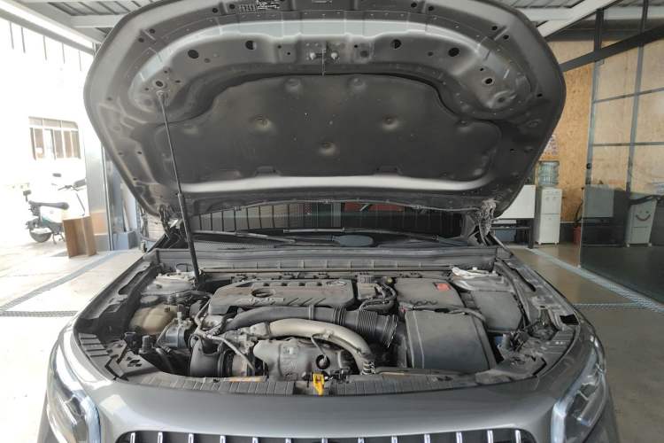 Used Mercedes-Benz GLB AMG 2021-Year Restyled AMG GLB 35 4MATIC Engine Bay