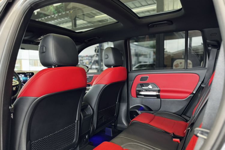 Used Mercedes-Benz GLB AMG 2021-Year Restyled AMG GLB 35 4MATIC Interior 3