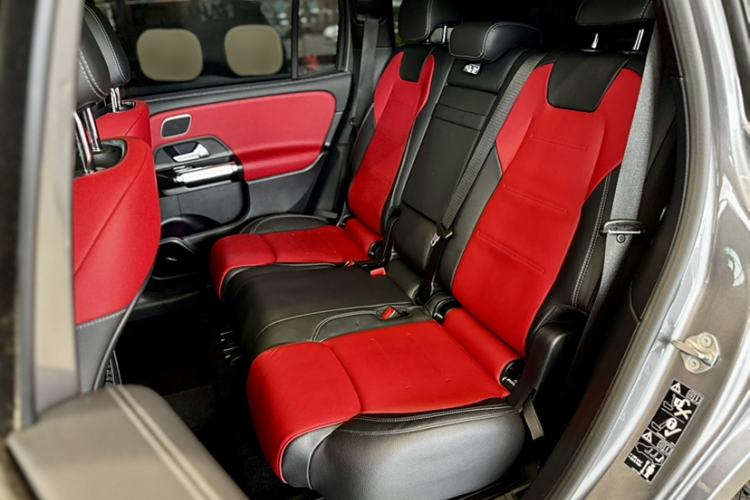 Used Mercedes-Benz GLB AMG 2021-Year Restyled AMG GLB 35 4MATIC Interior 9
